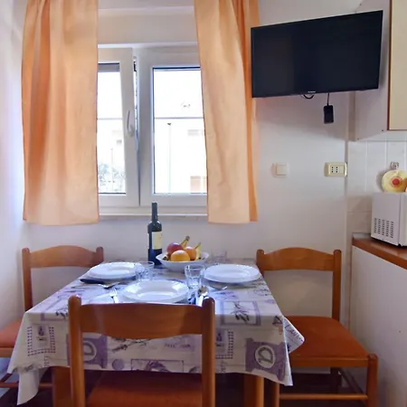 Apartman Cozy Ground-floor In *