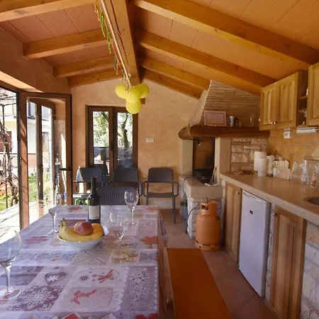 Cozy Ground-floor In